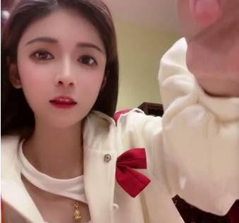 狗头妹子最新视频：活力四释放网红女神，颜值身材大众女神，男友爆料72V647M