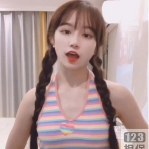 抖音网红星空：30集视频作品合集，1.78G气质礼物，粉丝必备硬菜！