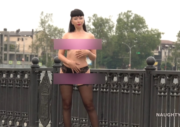 欧美大佬Naughty_lada户外拍摄精彩视频集