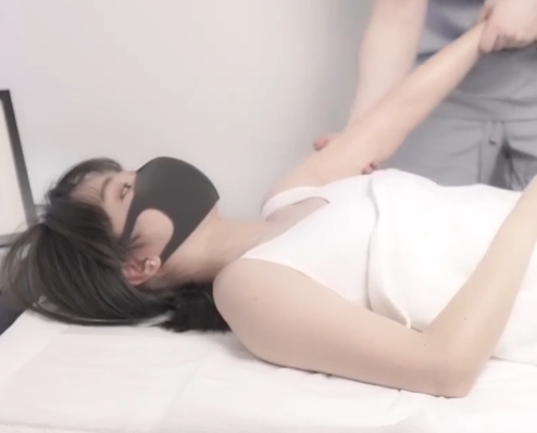 玩偶姐姐与香蕉视频联合大作_姐姐的秘密第一集