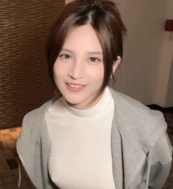 追寻Ashisyourlove艾希：485部视频收藏，倒计时5天迎接学姐演唱会