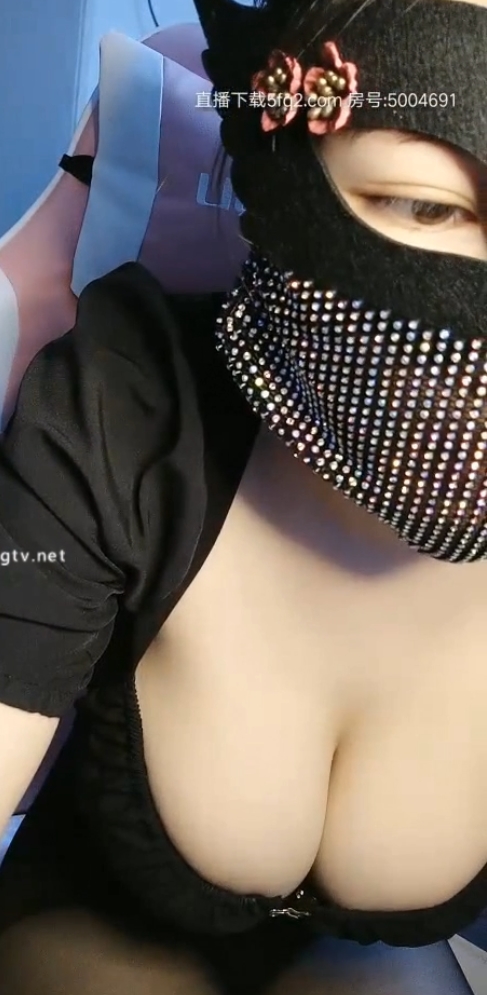 独家全网第一大罩杯水蜜桃特别球洗澡道具放飞自我11小时合集，舞帝利主播自录高清原画质视频！