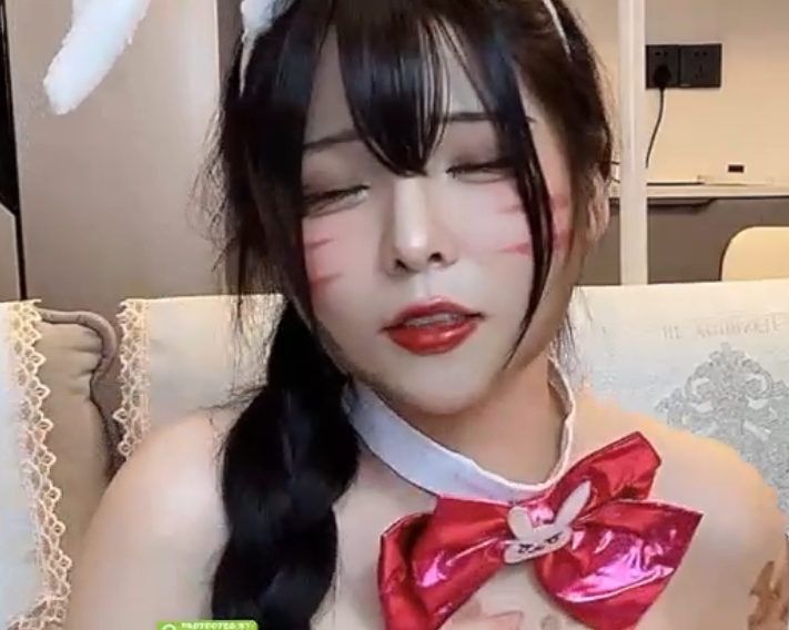 SherryNiko：百度夹子ED2收藏达424个，90V夹子备受瞩目，视频丰富多彩