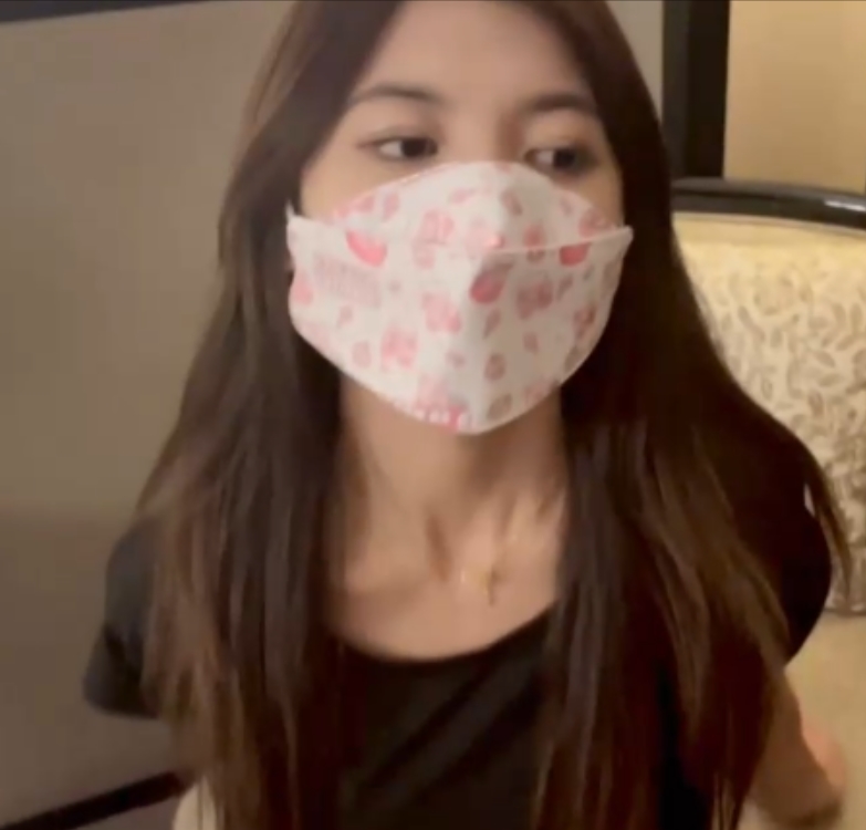 指教靓女小二先生：32.8g视频收藏，4K创可贴，自去重增加ED2K链接