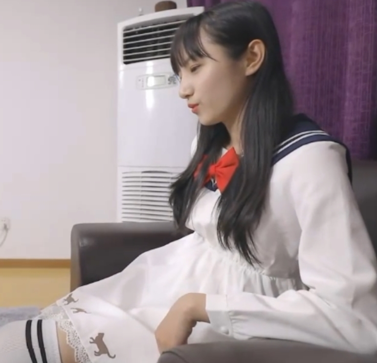 初九女主爱脚指教视频集合，18+，共18部，3.8G