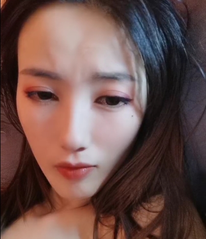 YY女神美臀大长腿网袜给力美妙境界，不明液体流淌[1V602M]