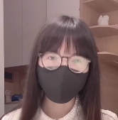 1v1视频聊天4G眼镜妹子