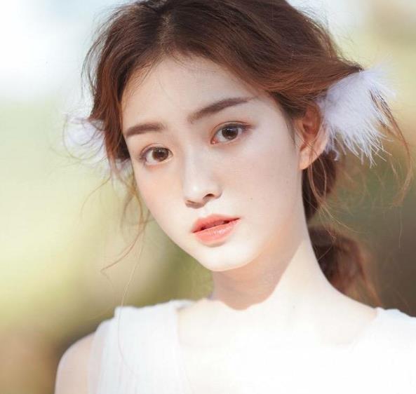 网红主播七七樱子资源合集，4.2G视频尽收眼底