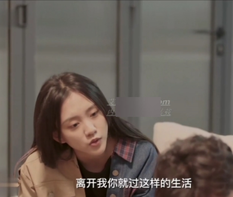 NV293G艾彩系列：丝足踩踏指教圣水视频合集，爱脚专家带你领略不同视听享受