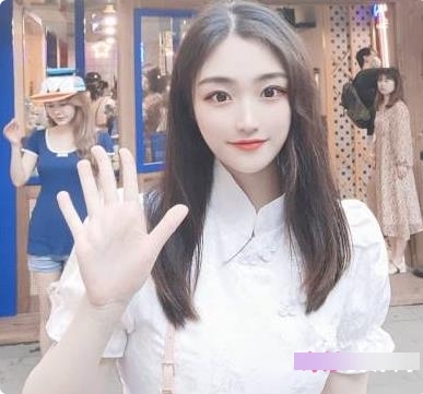 南航空乘二度幽会大奈丰腴把玩