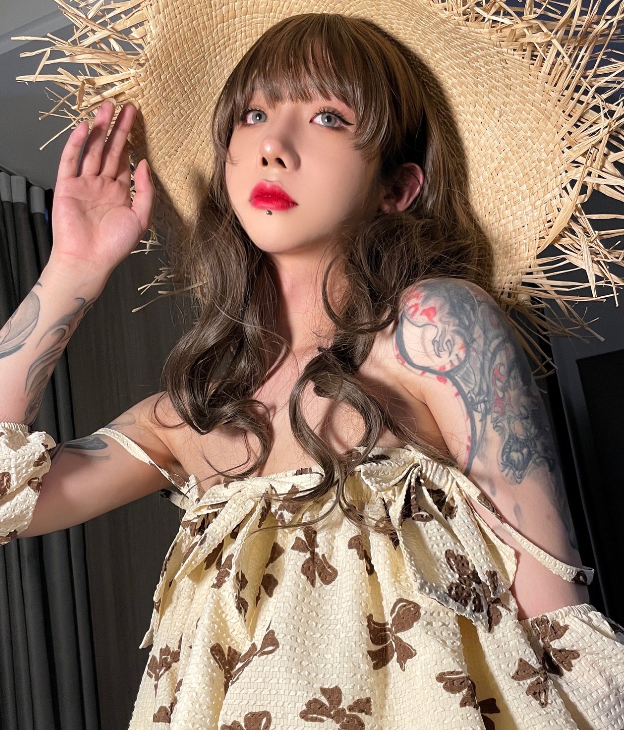 TS主播十六夜淚付费福利合集：4个视频1208P画质，时长17秒，含3个GIF，2.23G文件大小