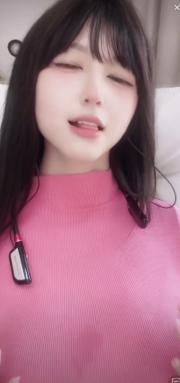 抖音兔柒柒露两点大摆锤半荤1v928M百度云资源-时尚潮流商品集合