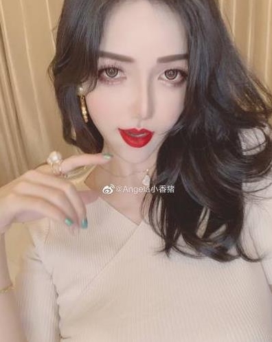 顾灵曦自拍视频：网红微博精彩分享