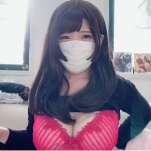 OnlyFans巨R女神-sakisaki私拍[1V-1.7G]
