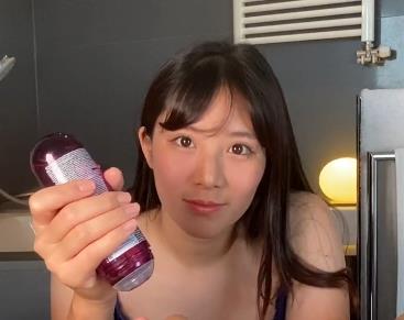 OnlyFans网红妹子-obokozu：亚洲女孩喜欢玩白人4V-1.9G