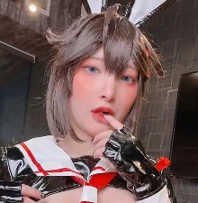 Onlyfans知名Coser小丁最新福利cos展示户外438P/17V/2.4G度盘