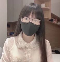 反差眼镜让你成为女神，完成生理课，500m跑步，百度云存储！