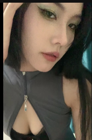 《网红易直播胆胆：活出精彩，活出自己》