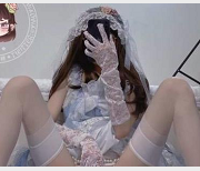 网红仙仙桃大长腿特色身材软妹子木耳黑资源5V2.7G