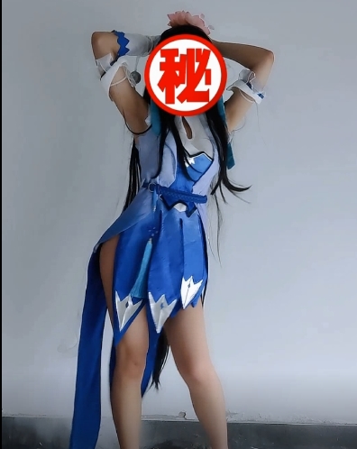 斗鱼人气持续高涨清纯COS动漫反差极其豪放女主播【精选反差婊】COS浮力姬（小余）有尺度合集【4v-575M】