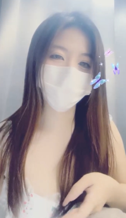 “小贝贝的宿舍秘密：91v40g视频大揭秘”