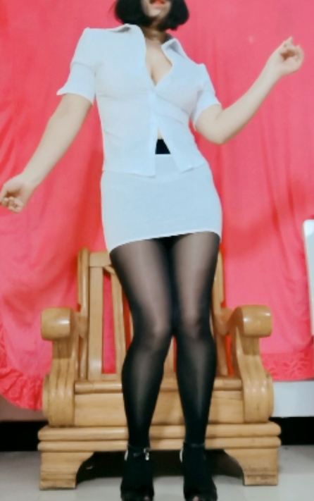 bobo姐广场舞热潮11个视频合集115MB精彩呈现