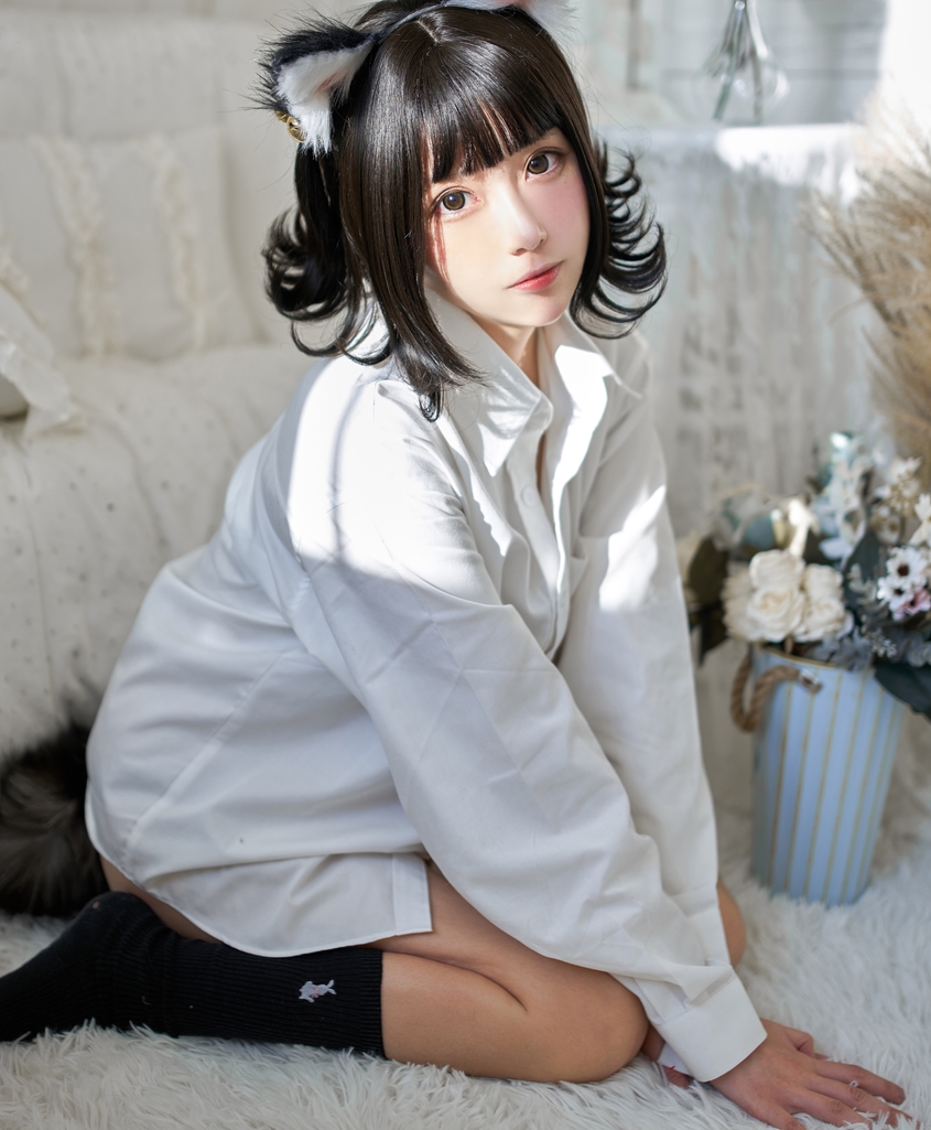 根据提供的内容，为该商品取一个凛子酱多彩风格视频合集158P+1.17G百度云[百度盘]这个标题包含了关键信息和视频大小/数量，同时润色了原文中的描述，突出了凛