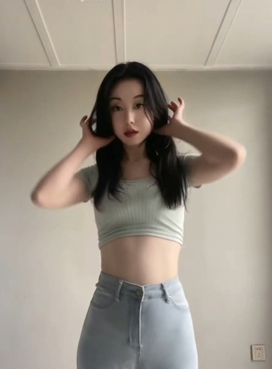 独特优雅的六金热舞141v16.5g视频合集，新春30v加入，百度ED2K链接