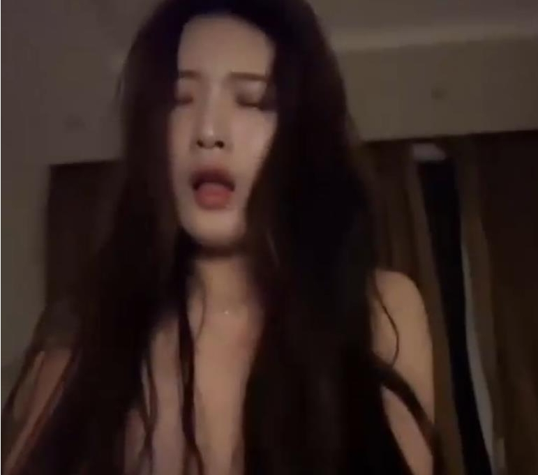 赵一菲私密散播抖音网红视频