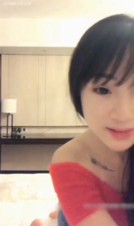 首次沉沦吃鸡互动！平面模特身材样貌顶级！1V+898MB百度盘！