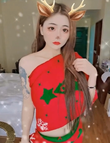 周小念暴走丫头：高颜值丰满身材，精彩作品与视频。