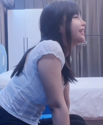 网红主播舞帝利哥:家乡小城的探花,高颜值活跃在梦幻般的时代