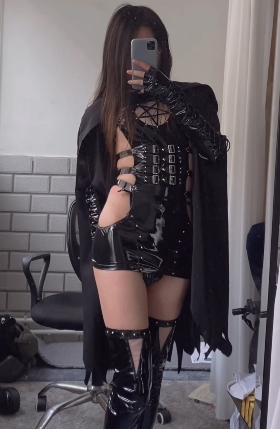 TS砖头合集38v–3.14G：网红TS发布的精彩视频资源，欣赏美貌的米莉，分享美丽的风景和美味的体验。