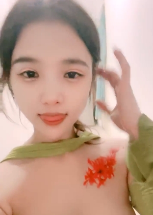 网红{{网红名字}}发布：口味重sao,nu,扩阴器,扩逼,牛奶表演，让人大开眼界