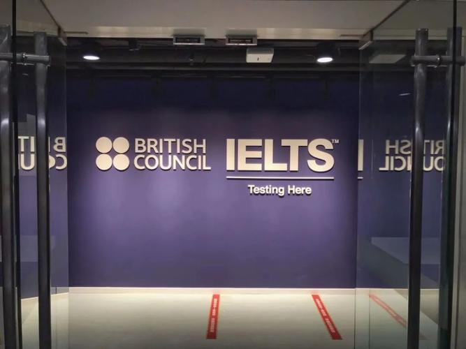 《英国获奖动画片小P优优POCOYO(中文版)52集全：全球认可的英国获奖动画片》