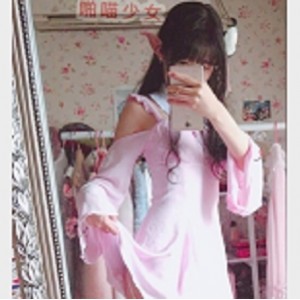 最新Venus-深受宅男喜爱的微博红人小萌妹-啪喵少女露脸