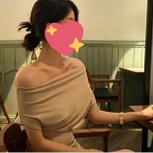 最新某航空某推38万粉Ashley日常打粑粑私拍