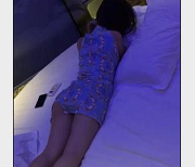 最新稚嫩漂亮嫩妹-清纯女友kou+ji表演