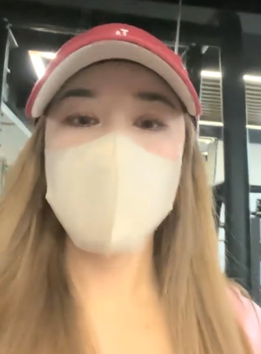 健身房妹子+翘臀桃桃555v284g