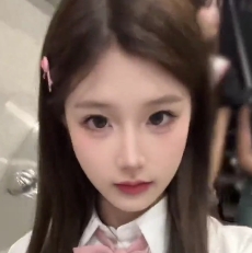 推特文静小女生『小屁大王』与闺蜜深夜交流生物知识[少v少p+950M]