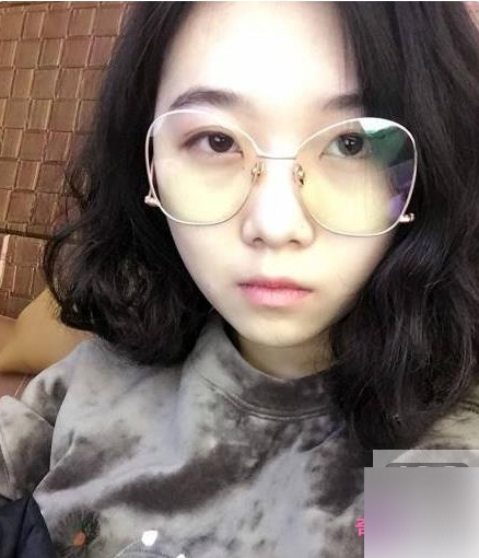 最新散播高端原创私密群内部社保美女如云基本都露脸