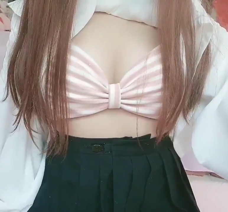 推特up主『@奶油小熊の』jk校服私拍