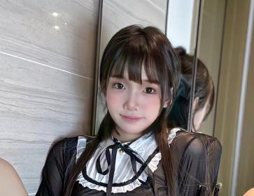 推特福利姬广深虾酱Cutedoll合集：身材颜值表情满分，276张自拍+31分钟签约作品，下载观看