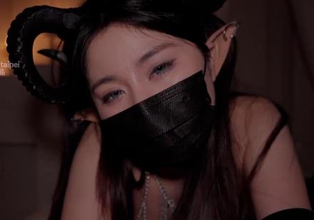 nana台北高清自拍特辑2V3.2G，会员专享，真实爆弄！