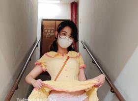 订阅居家日常奶咪最新合集22V1.6G，楼道自娱自乐