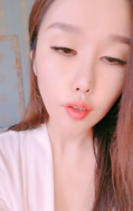 自行打包半糖尼尼子日常放飞自我1V658M，双重压缩无存档永久链接