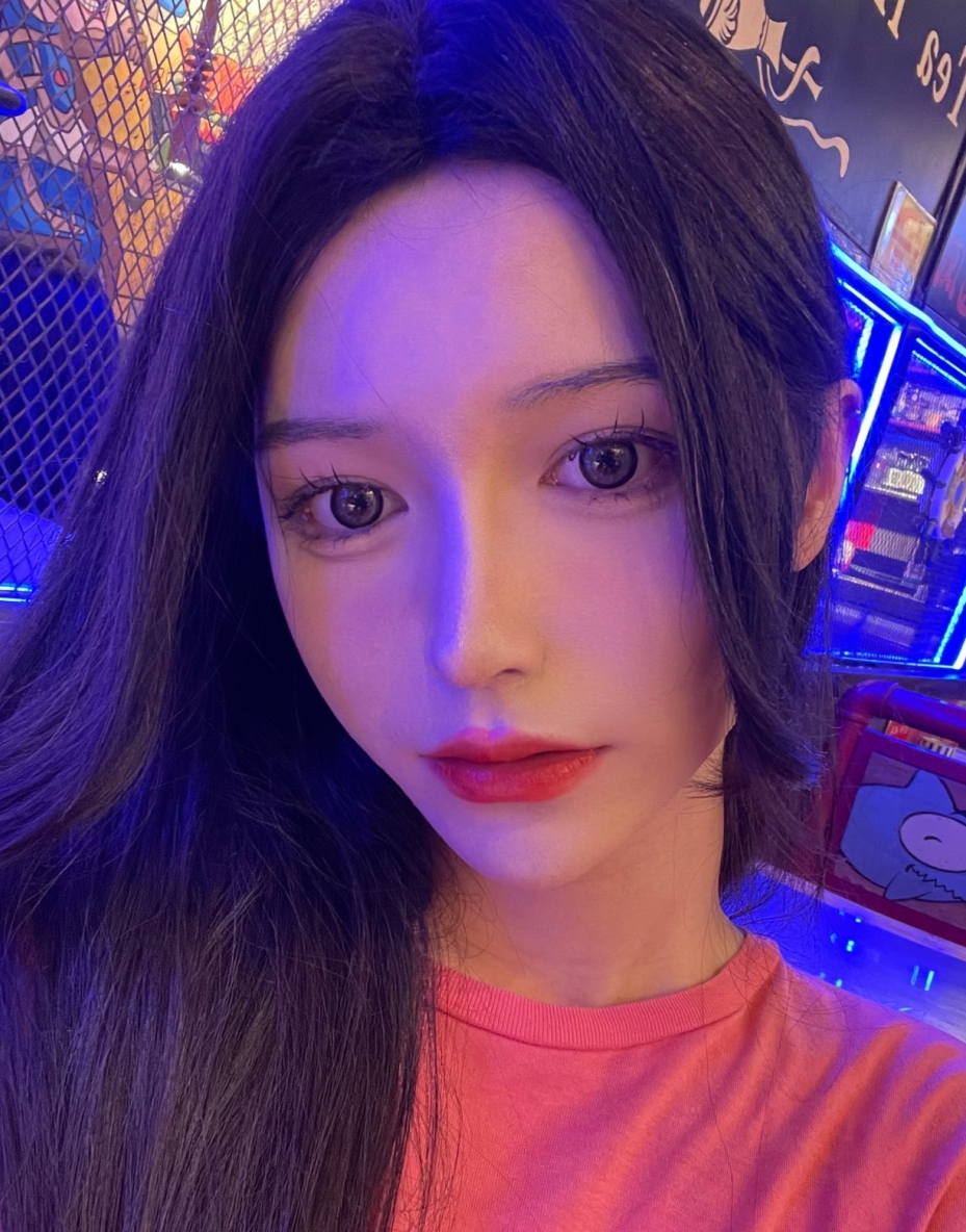 TS百度盘伪娘脸长TS伪娘酱酱整理合集22V940M，老王直播打包分享