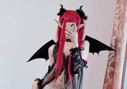 酒玖whimpercat11套精彩COSPLAY视频合集(7.5G)分享