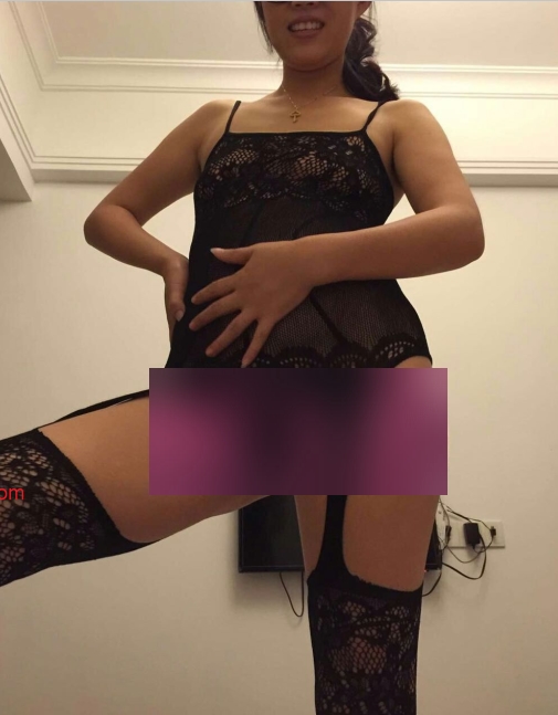 推特Y妻群真实交换视频4.5G土豪私密