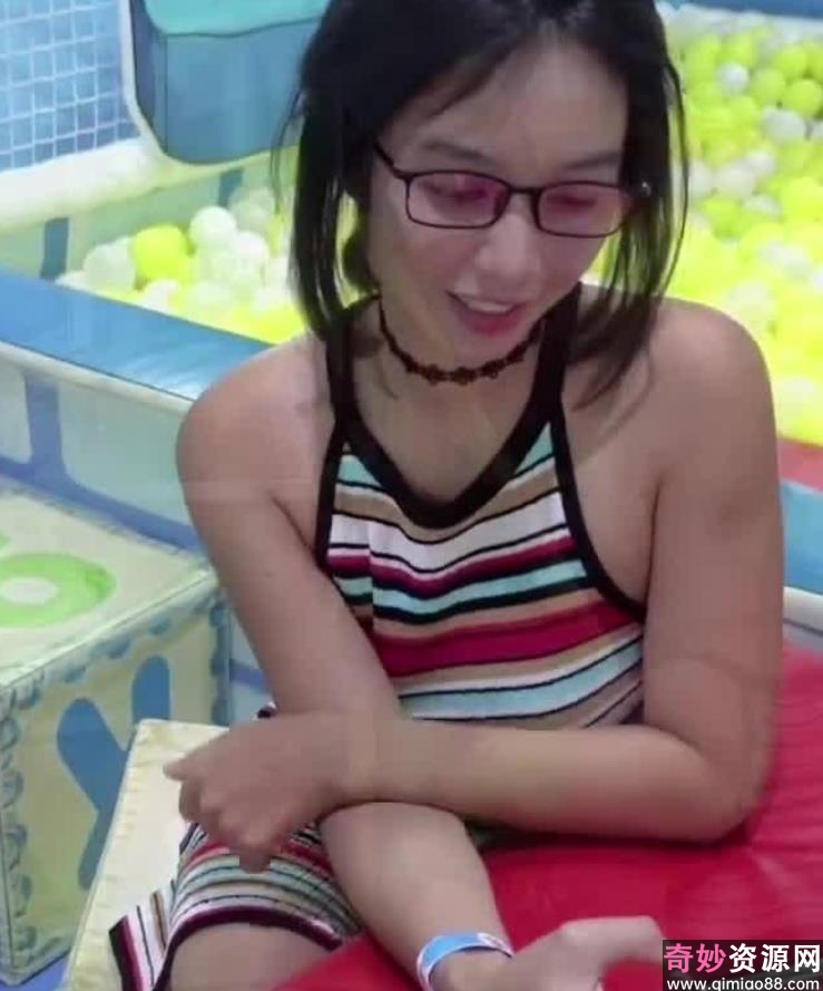 P站KylieNG越南妹圣诞合集50部10G太诱人